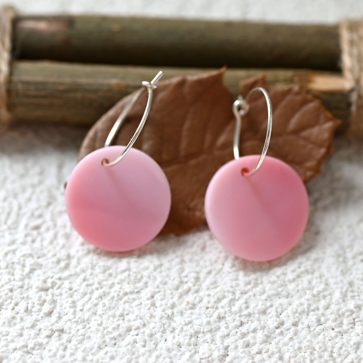 Queen conch earring ,round coin queen shell S925 Silver hoop earring