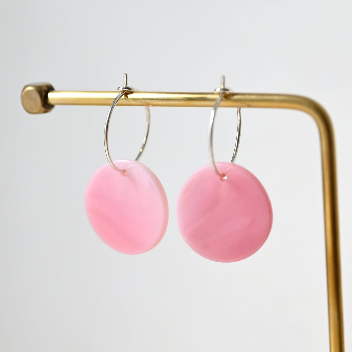 Queen conch earring ,round coin queen shell S925 Silver hoop earring